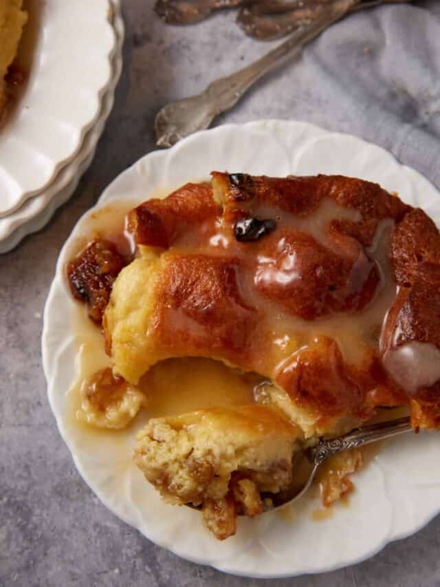 an individual serving of bread pudding.