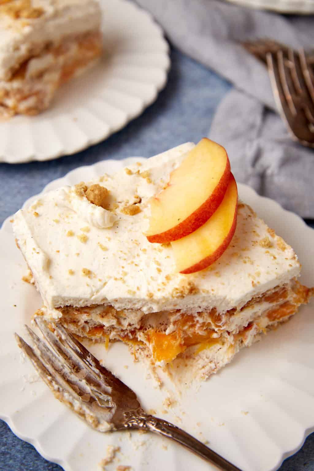 Peach Icebox Cake with Graham Crackers - Easy Southern Desserts
