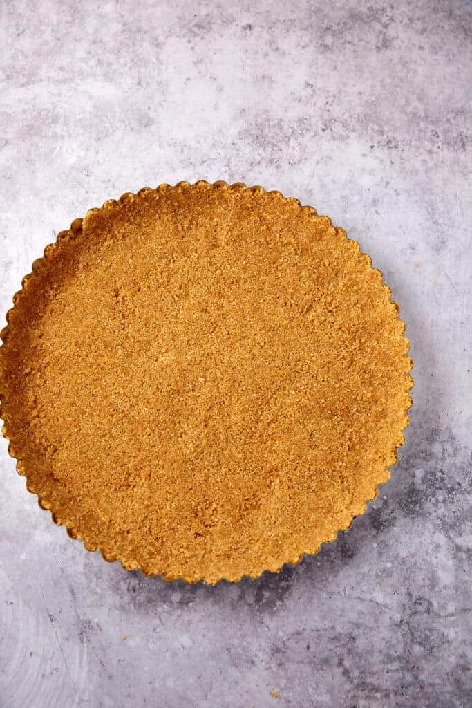 graham cracker crust in a tart pan.