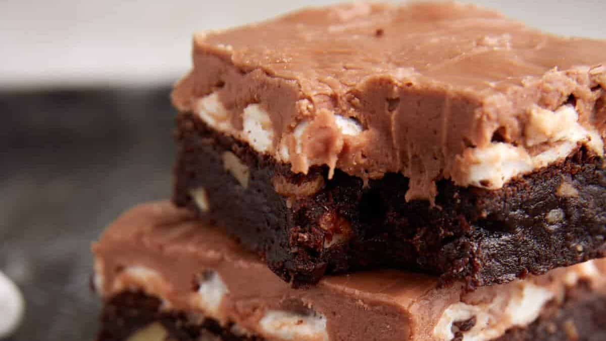 Decadent Mississippi Mud Brownies with Marshmallows