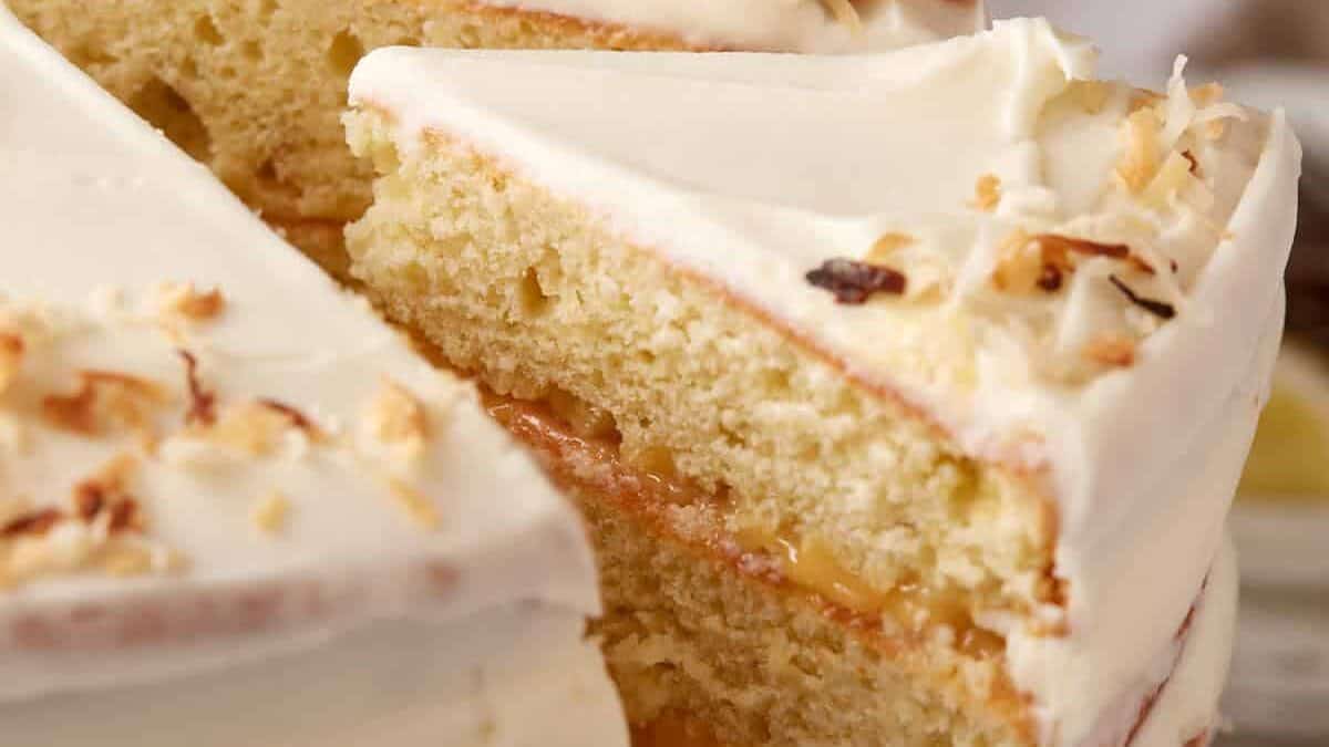 Fluffy Coconut Cake with Lemon Curd Filling