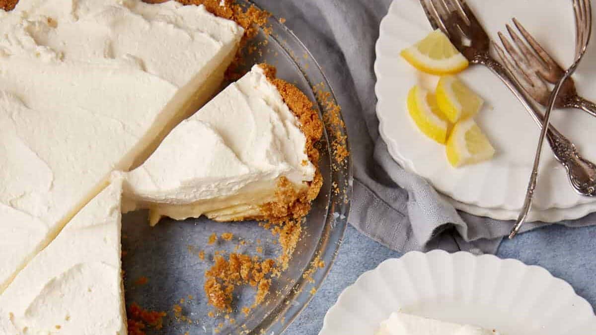 Classic Lemon Icebox Pie With Condensed Milk
