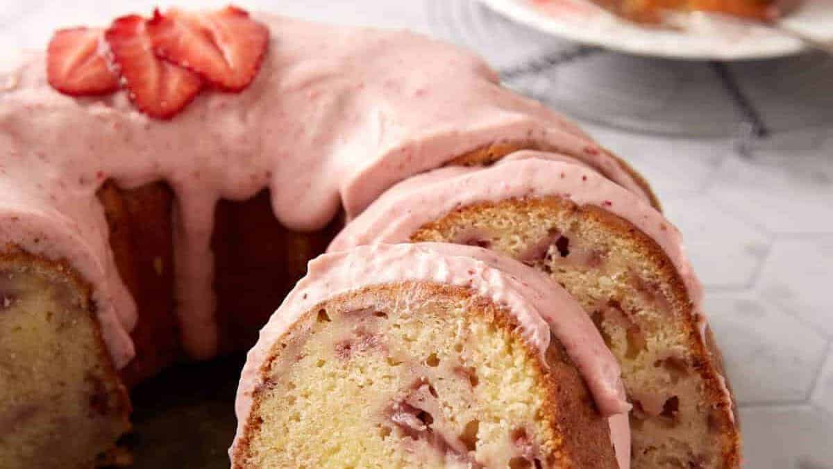 close up of strawberry bundt cake slices.
