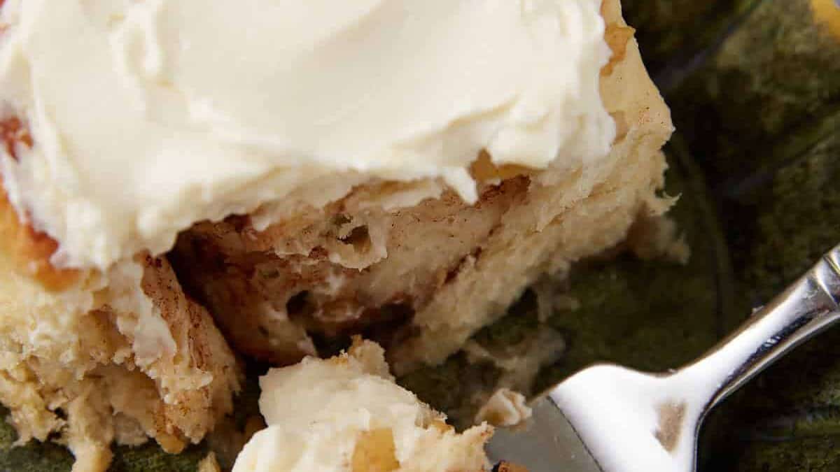 Easy To Make Apple Cinnamon Yeast Rolls From Scratch