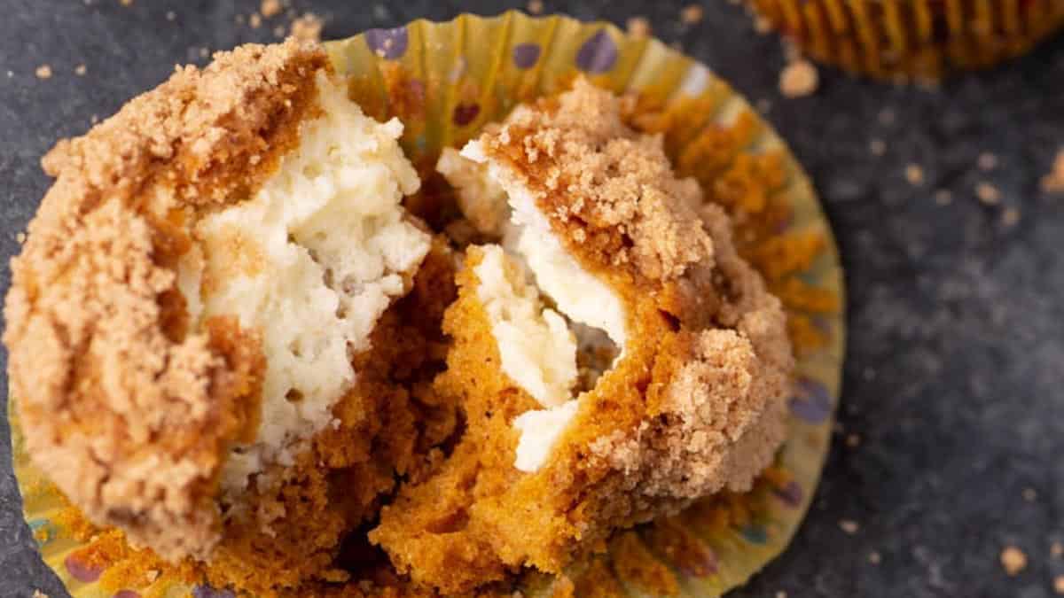 Pumpkin Cream Cheese Muffins with Streusel