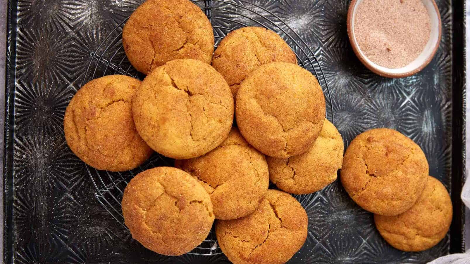 A tray filled with cookies.