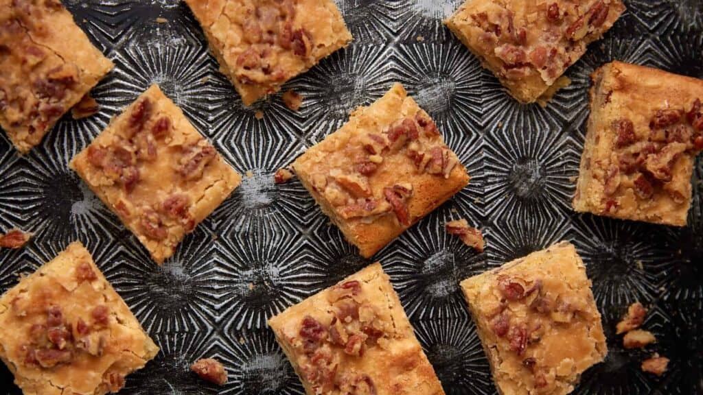 A batch of caramel bars.