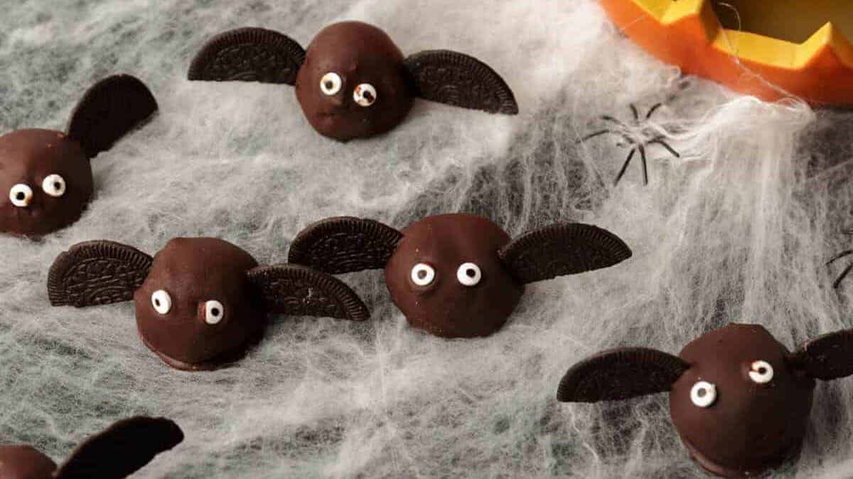 These 18 Creepy-Cute Desserts Prove Halloween Baking Starts Now