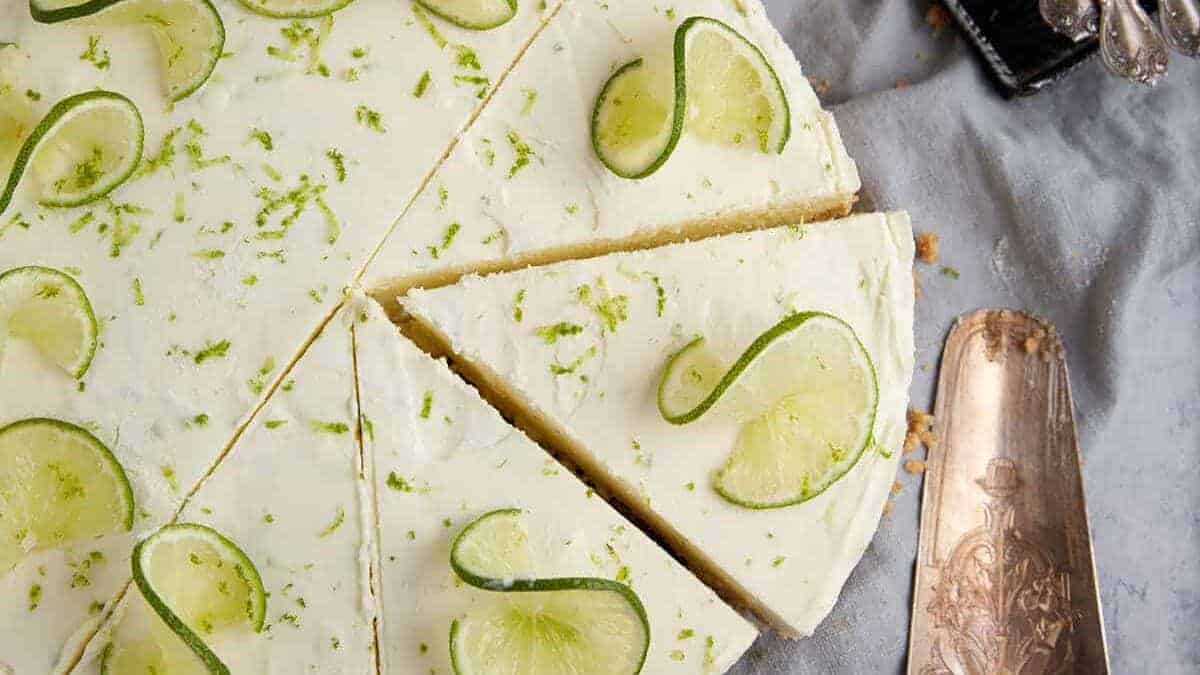 key lime pie sliced.
